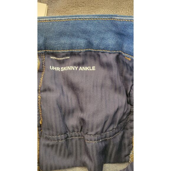 7 for all Mankind UHR Skinny Ankle Jeans - Picture 4 of 6